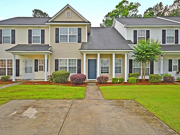 3rd image of 151 Black River Dr