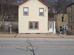 170 N Shore Dr, Fountain City, WI 54629