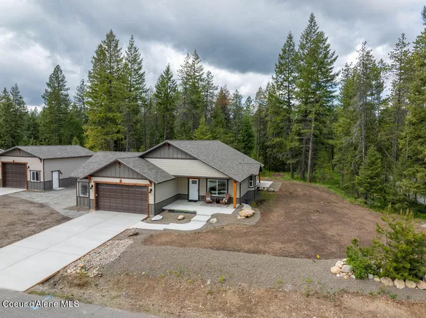 32831 N 14th Ave, Spirit Lake, ID 83869