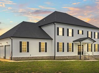 147 W Roberts Rd, Portland, TN 37148