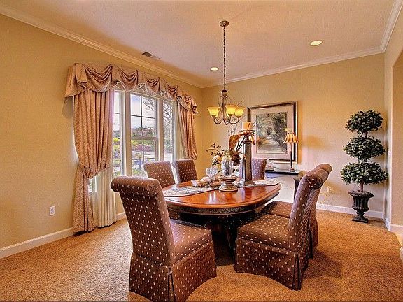 5th image of 2195 Silver View Ct