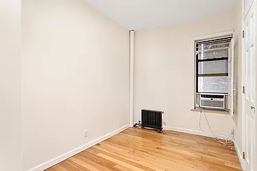Rented by Safdie Realty Group
