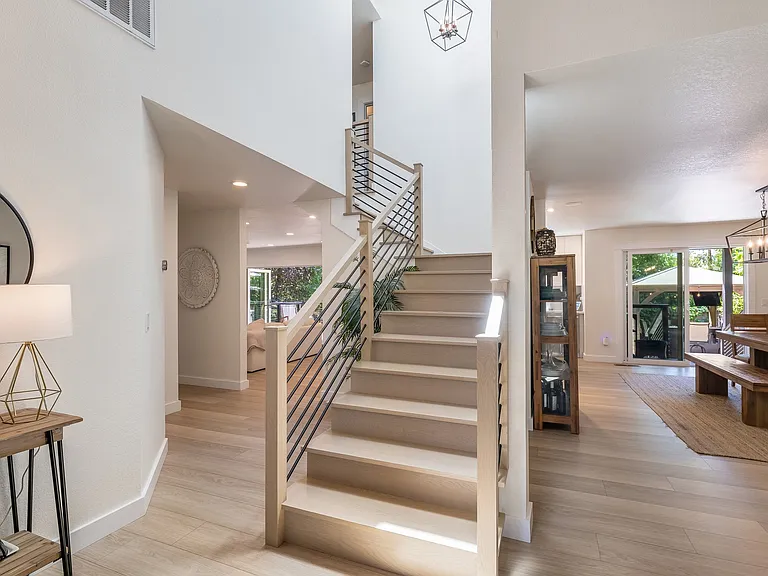 70 Mariani Ct — Photo 24