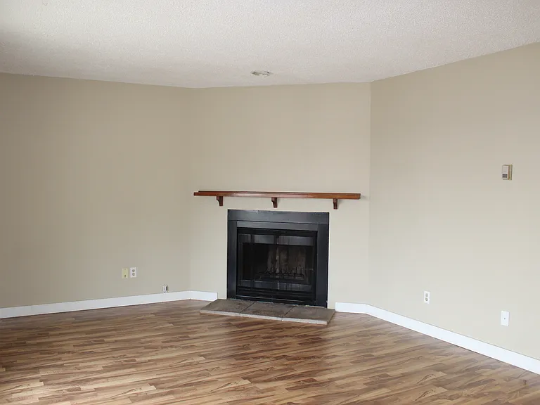 520 5th St NE — Photo 11