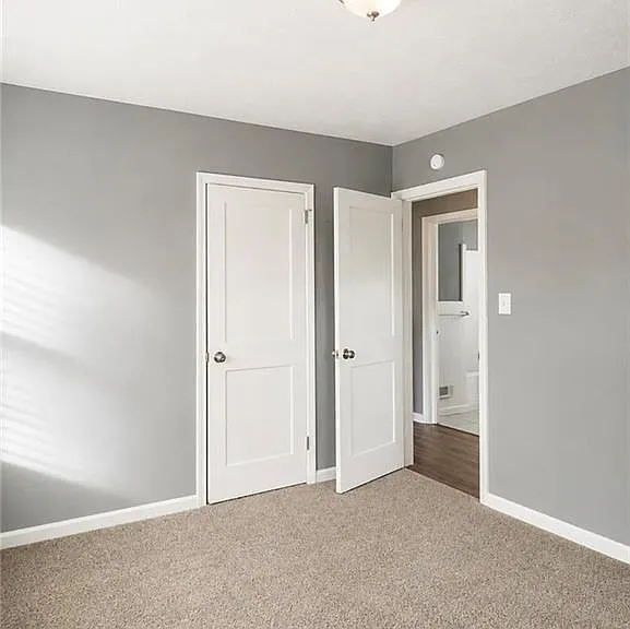 2196 Knoll Dr — Photo 4