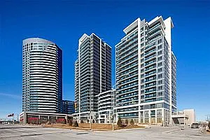 7167 Yonge St Photo 1