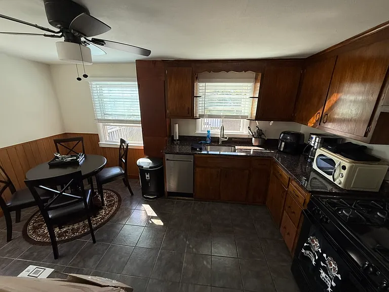 1460 Meriden Waterbury Tpke #1 — Photo 5