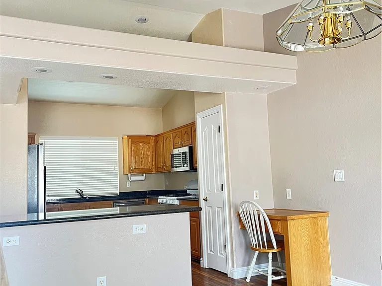 7709 Brilliant Forest St — Photo 5