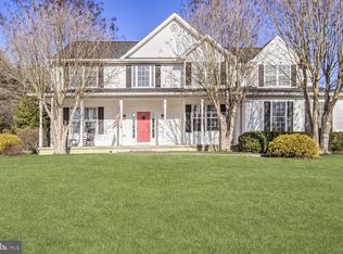 9193 Crescent Ln, La Plata, MD