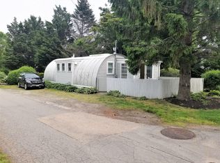 426 Forest Ave, Middletown, RI 02842