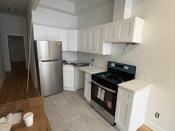 1693 Lexington Avenue image 1 of 6