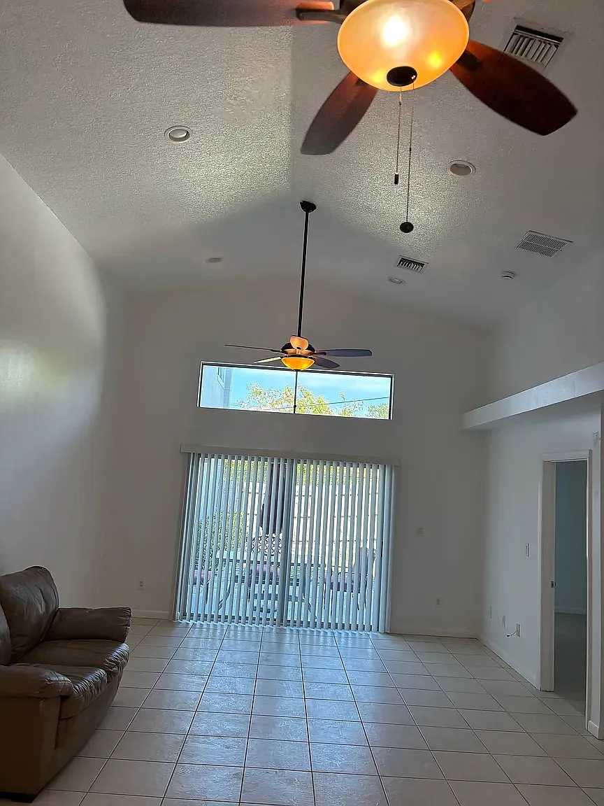 Building Photo - 56 Lariat Cir #2