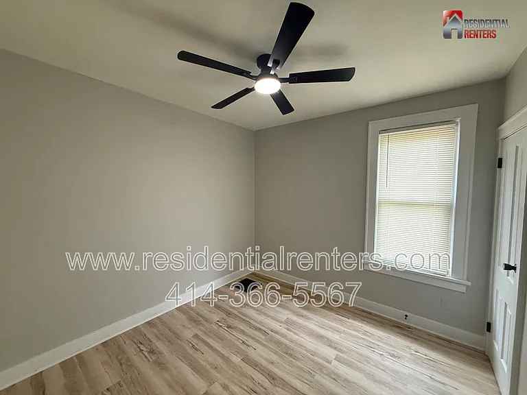 2724 N Palmer St — Photo 6