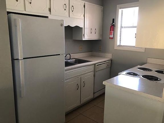 5th image of 209 Eastmanor Dr