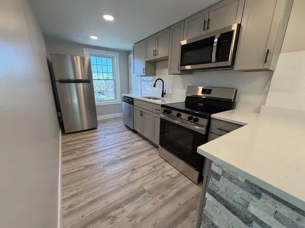 936 S Main St #3, Fall River, MA 02724