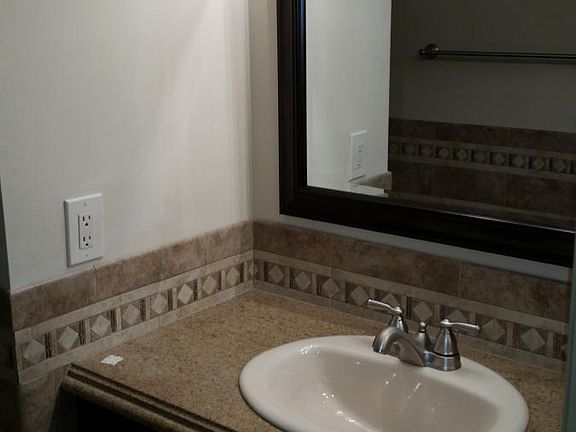 vanity 1/2 bathroom