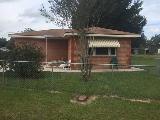 1st image of 339 Magnolia St