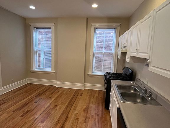 3rd image of 4450 Oakland Ave Floor 2