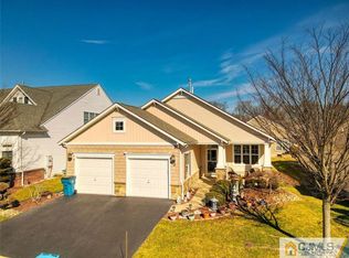 9 Nappa Ct, Monroe Township, NJ 08831