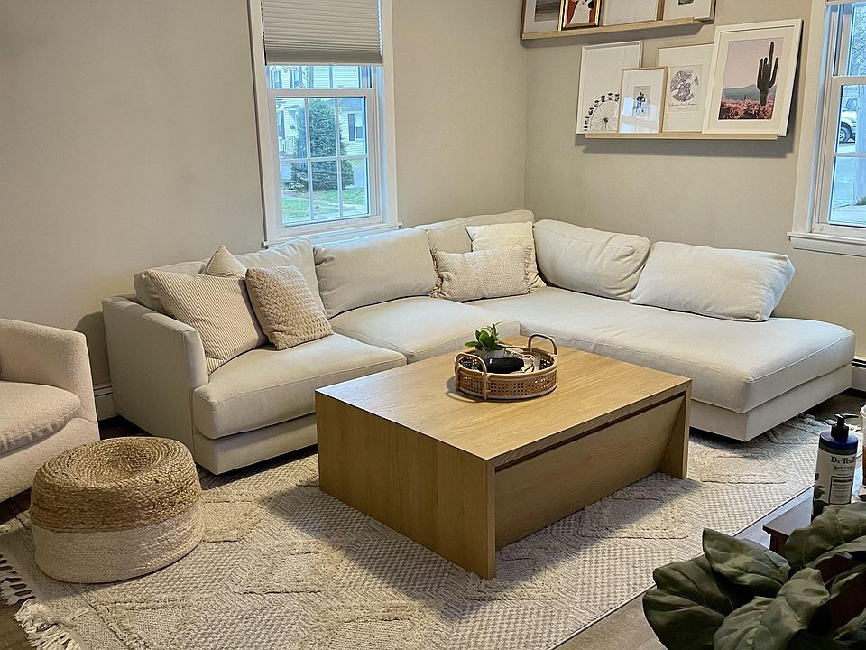 LIGHT FILLED LIVING ROOM