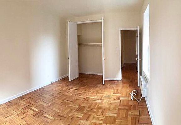 3rd image of 315 Ocean Pkwy #16