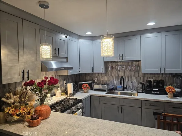 5557 Olive Ave, Long Beach, CA 90805