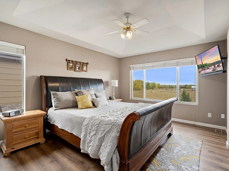 1933 Falcon Ridge Dr — Photo 10