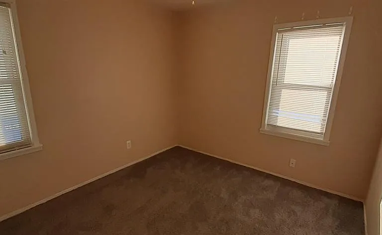 8662 Ford Ave — Photo 14