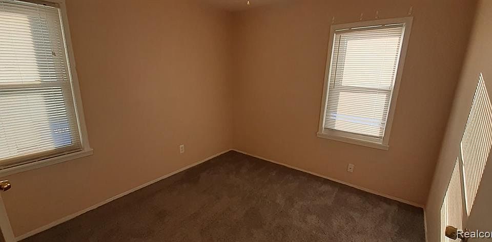 8662 Ford Ave, photo 14
