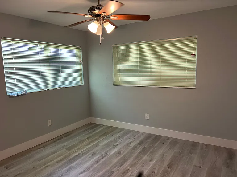 337 Tudor Dr #L — Photo 3