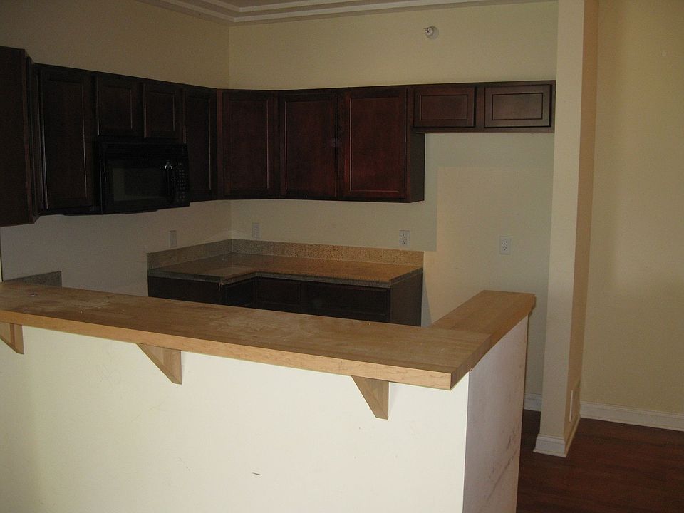 Upgraded cabinetry!