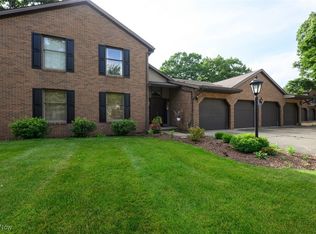 1819 Harbour Cir NW #20C, Canton, OH 44708