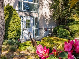 5620 200th St SW APT A205, Lynnwood, WA