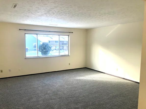 2435 Beech St APT 4, Cuyahoga Falls, OH 44221