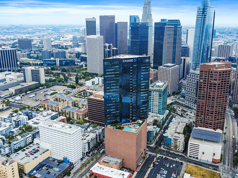 1100 Wilshire Blvd #2607 — Photo 34