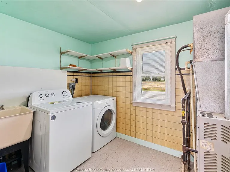 9700 Walker Rd — Photo 26