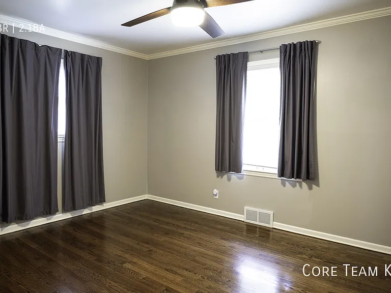 2308 W 104th St — Photo 18