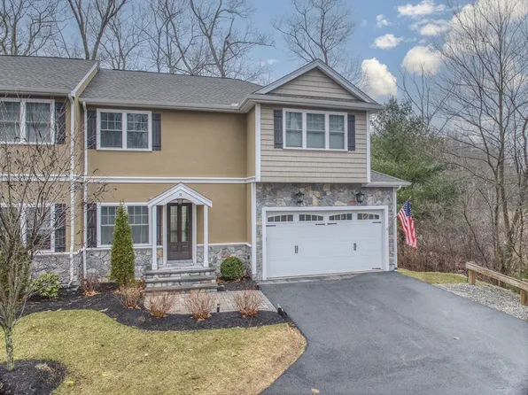 9 Cashman Way Unit 9, Middleton, MA 01949