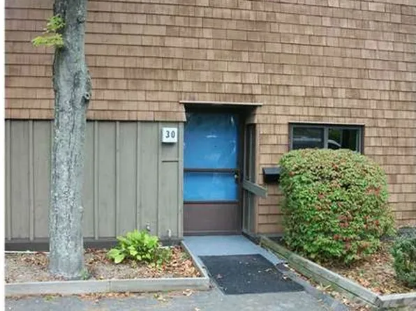 30 Orange Rd, Middletown, CT 06457