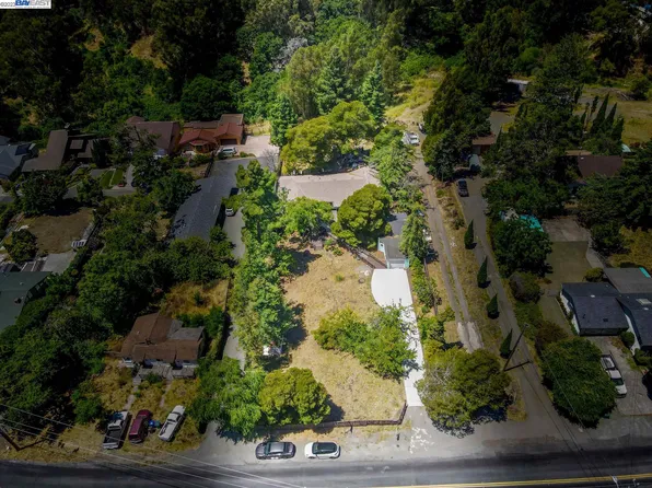 635 La Paloma Rd, El Sobrante, CA 94803