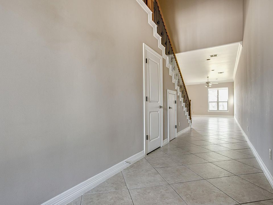 1st image of 2506 Camden Park