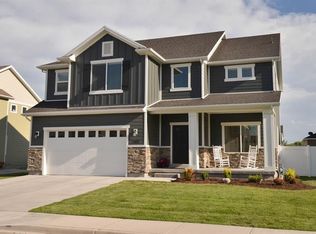 3469 W Oak Crest Dr, Lehi, UT 84043