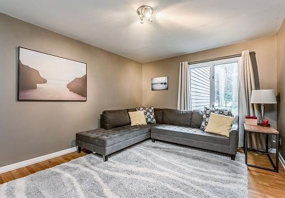 3rd image of 12109 N Fox Den Dr