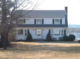 85 Highland Rd, Tiverton, RI 02878