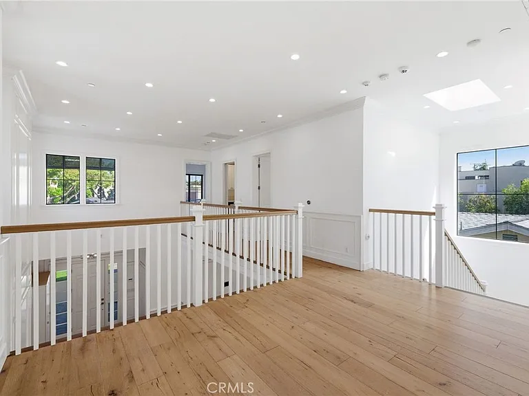 1405 Oak Ave — Photo 47