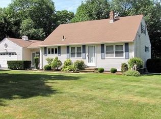 301 Chapel St, Gardner, MA 01440