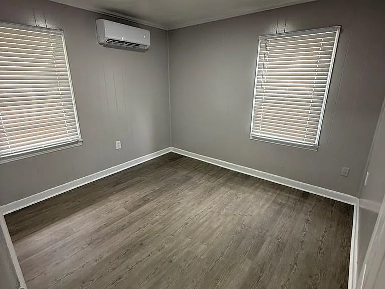 197 Evelyn Ave — Photo 14