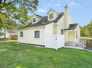 19 Featherbed Ln, Flemington, NJ 08822