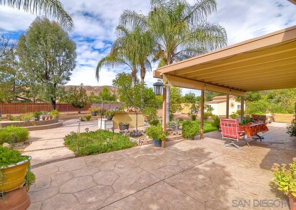 1st image of 23807 Oak Meadow Dr