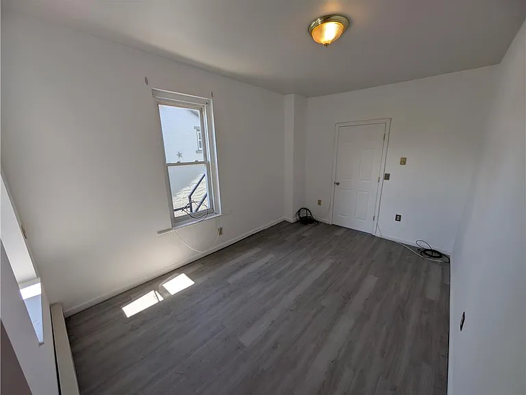 450 Carlton Ave #2 — Photo 7